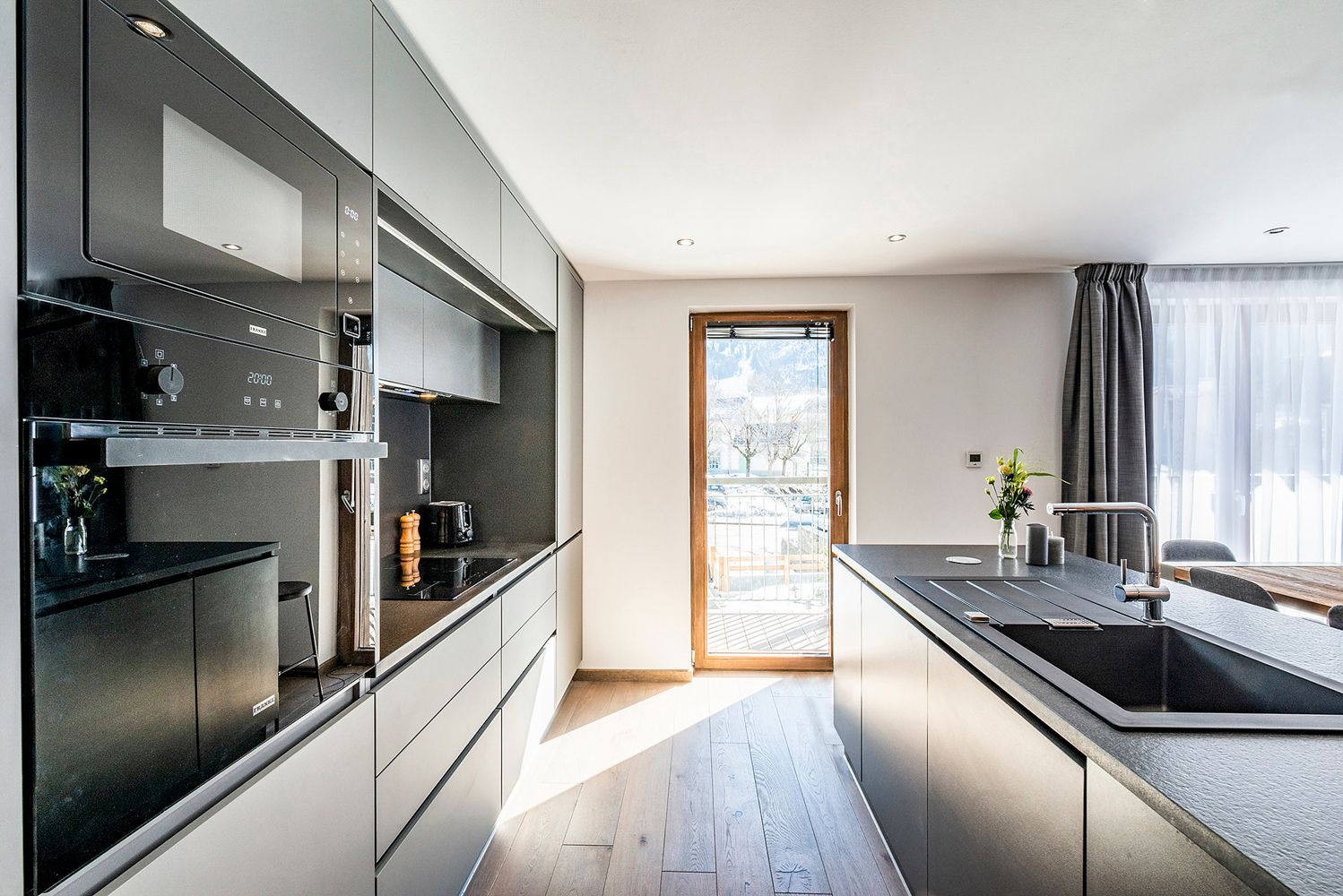 Apartment Charlet, listing photograph 4