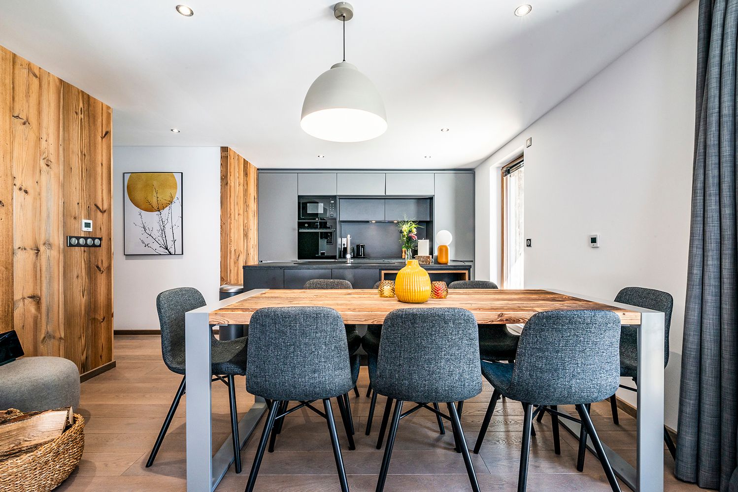 Apartment Cheserys, listing photograph 3