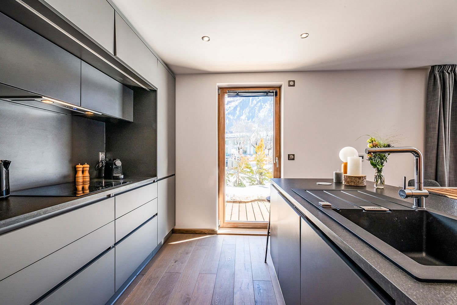 Apartment Cheserys, listing photograph 8