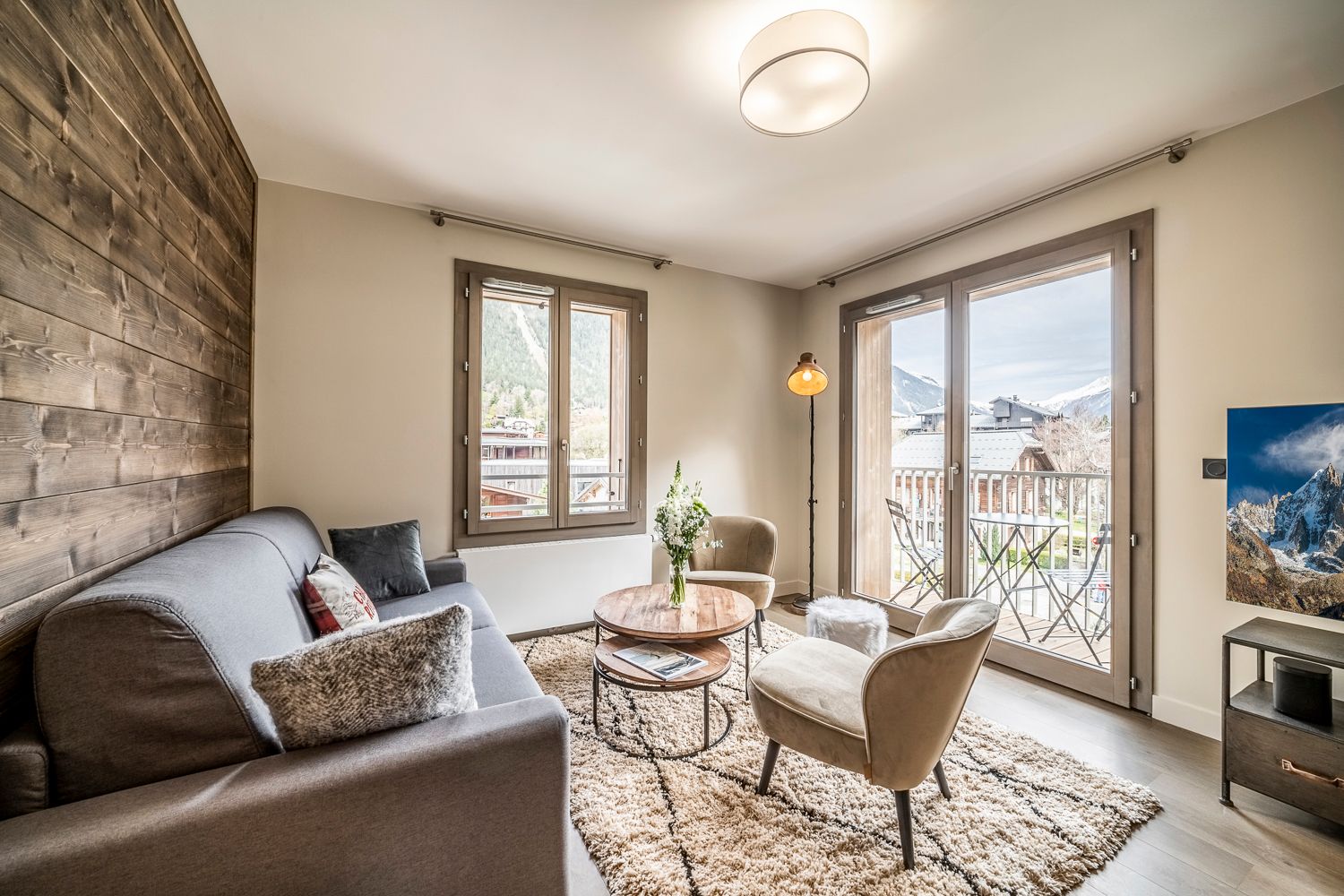 Apartment Rebats, listing photograph 3