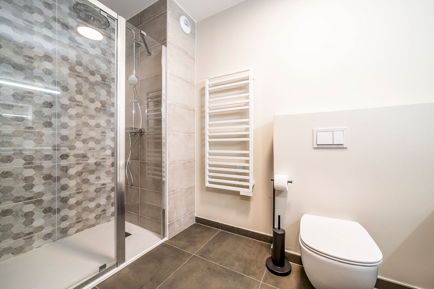Apartment Rebats, listing photograph 10