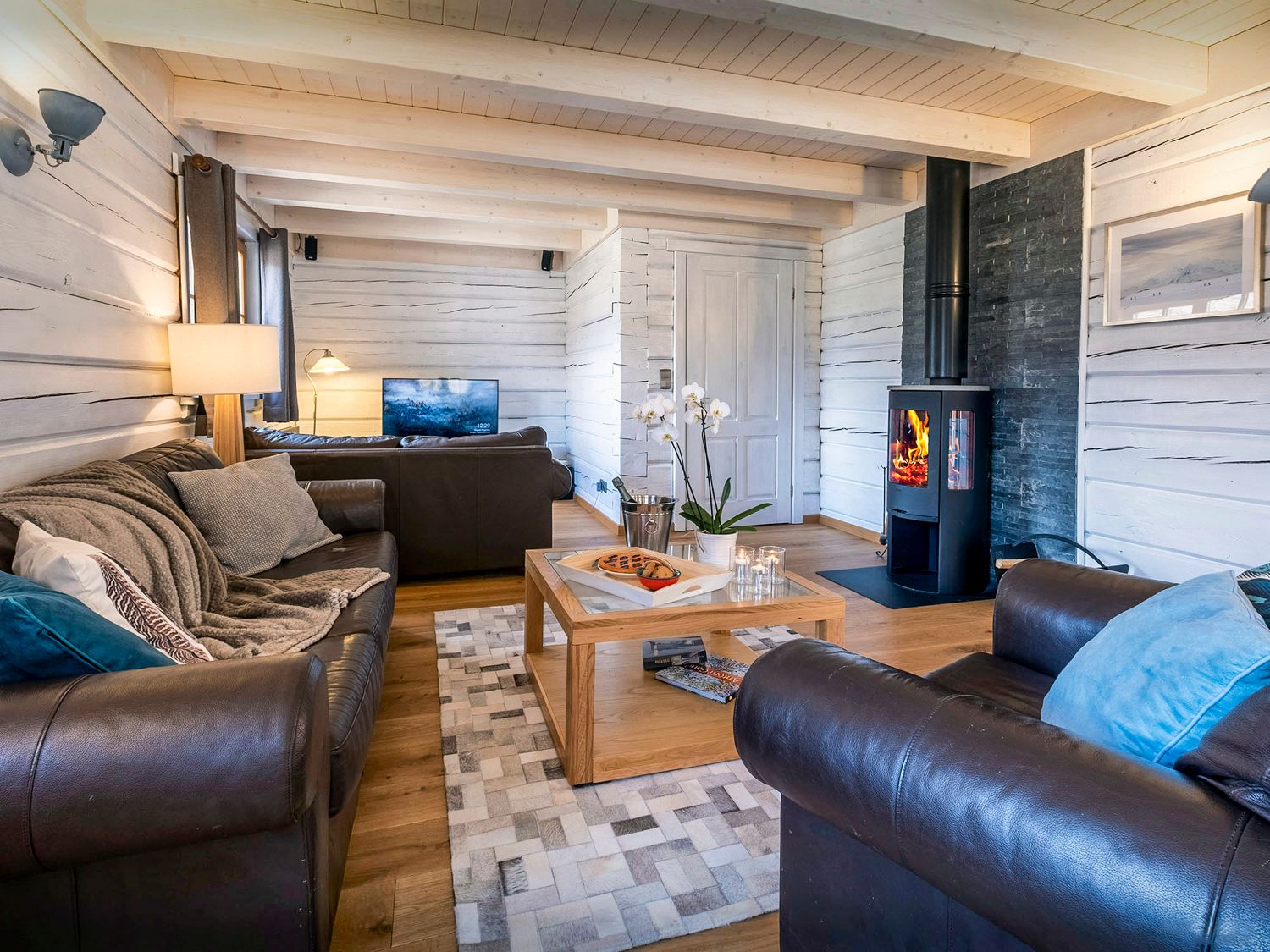 Chalet Houches, listing photograph 3