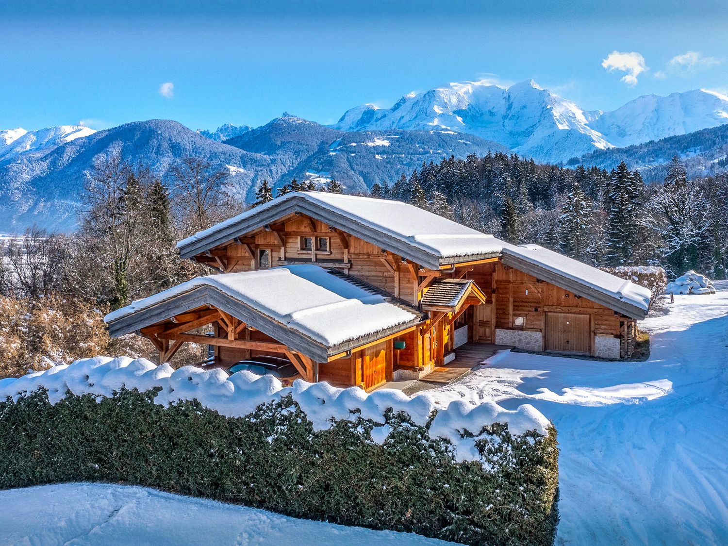 Chalet Frozen