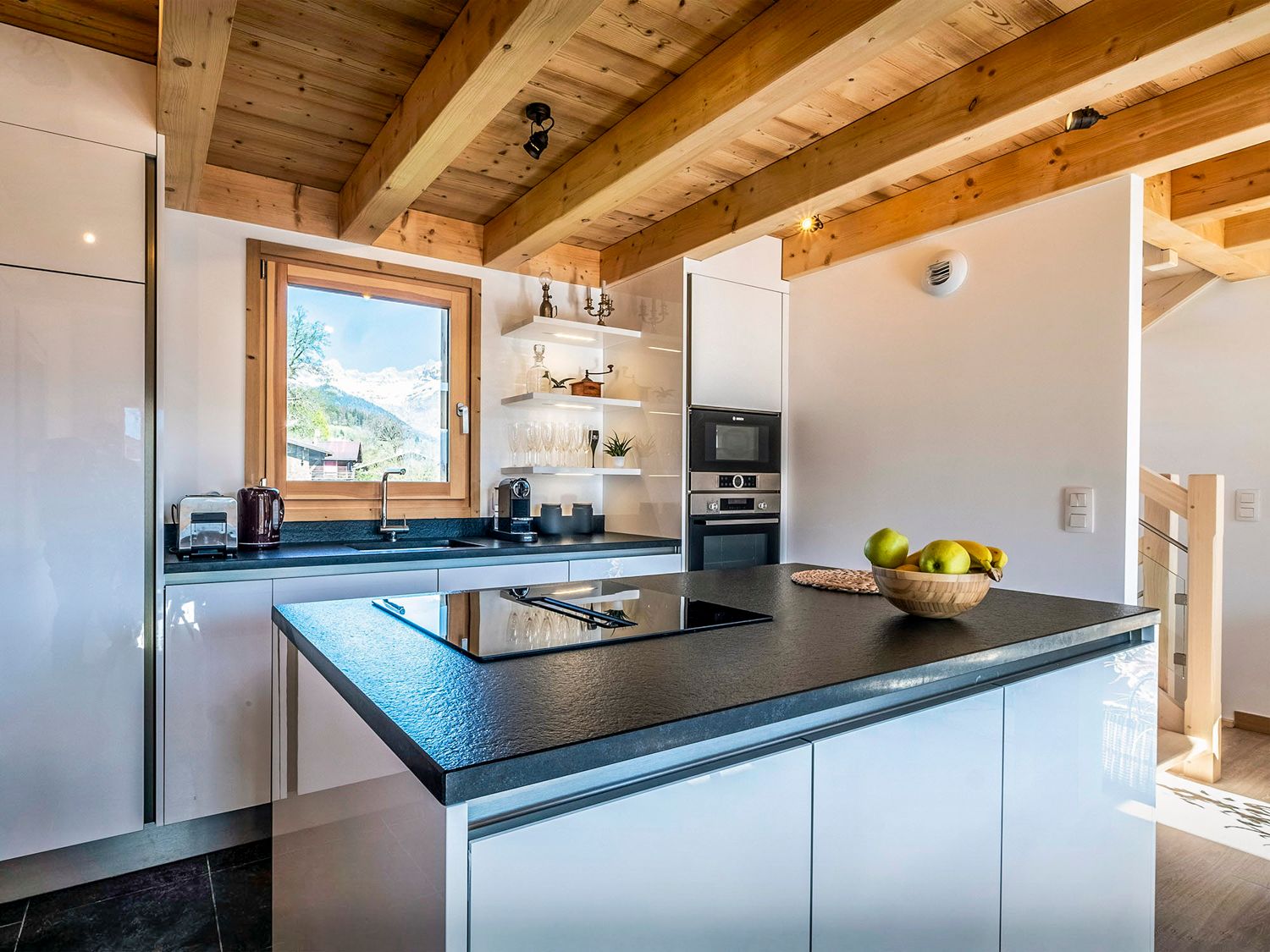 Chalet Breeze, listing photograph 10
