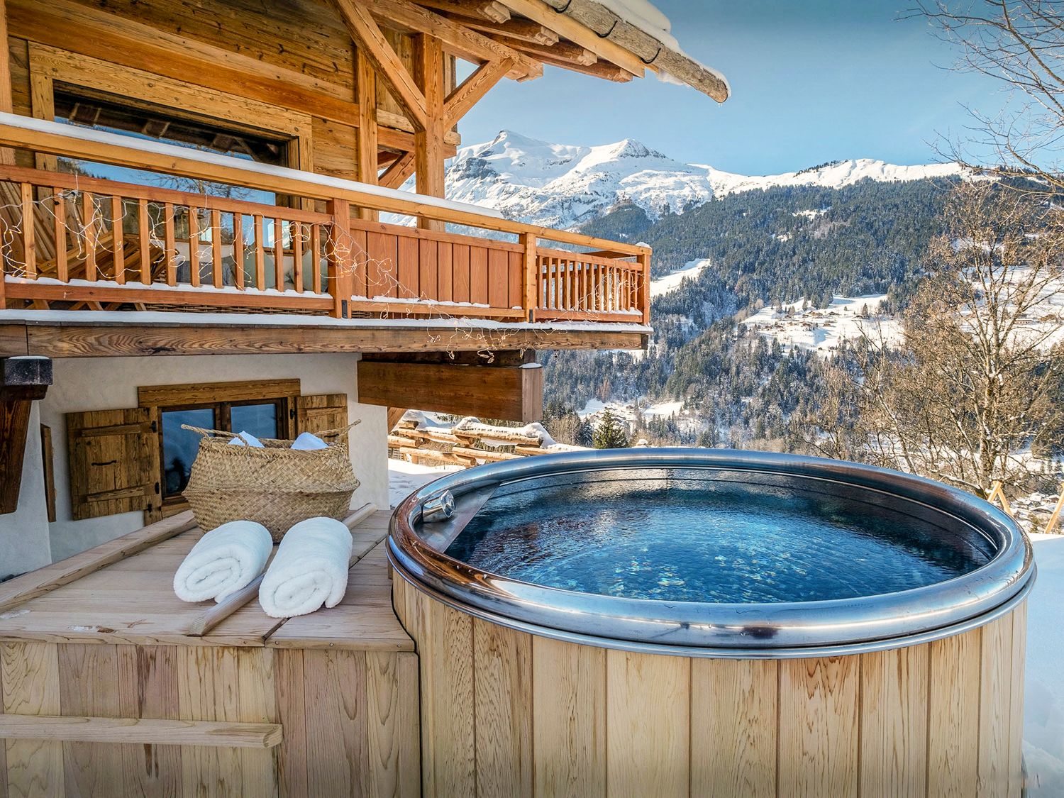 Chalet Charms, listing photograph 3