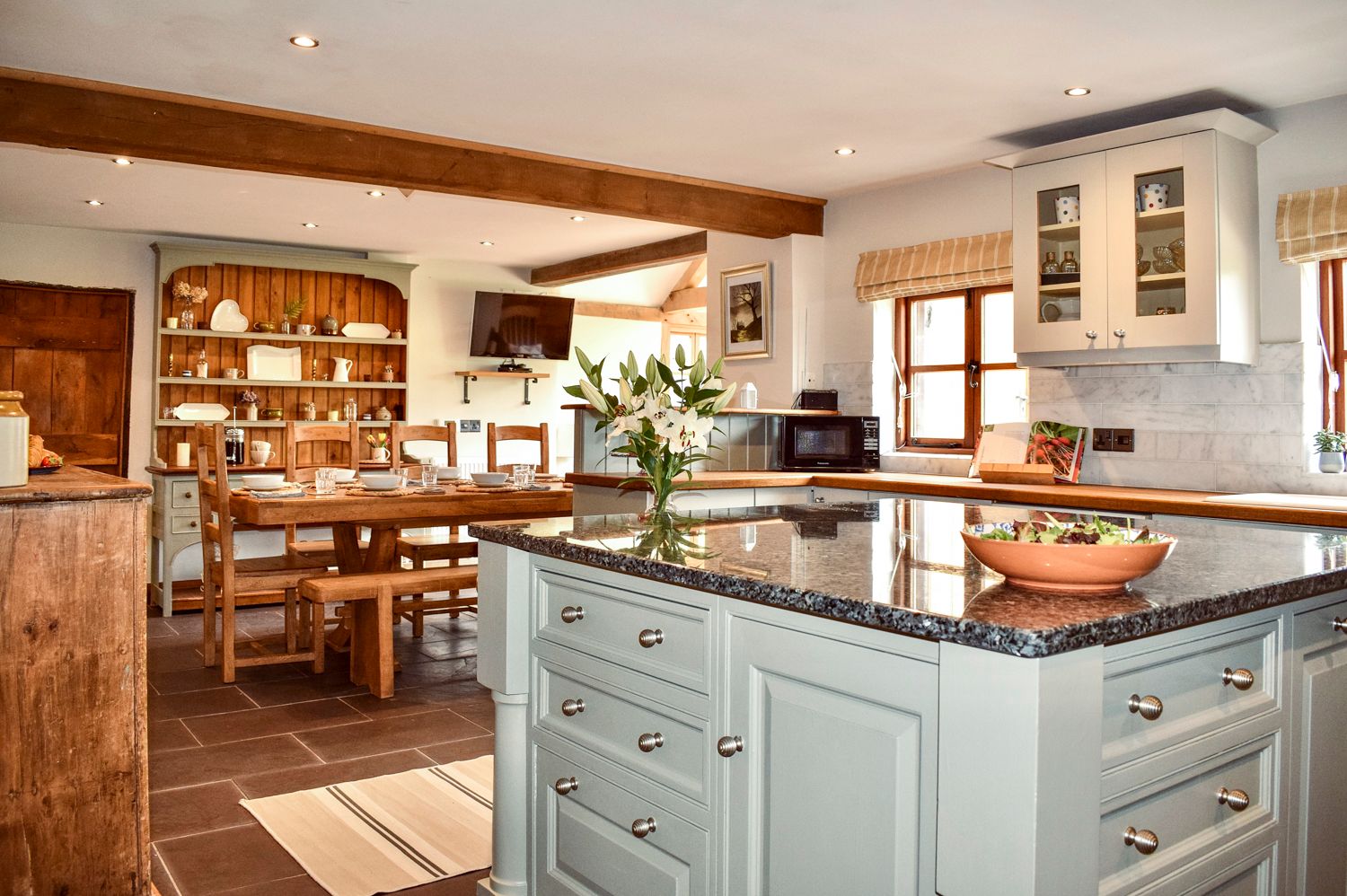 Hillside Farmhouse, listing photograph 5