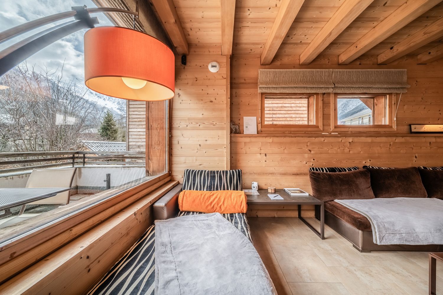 Chalet Annie, listing photograph 6
