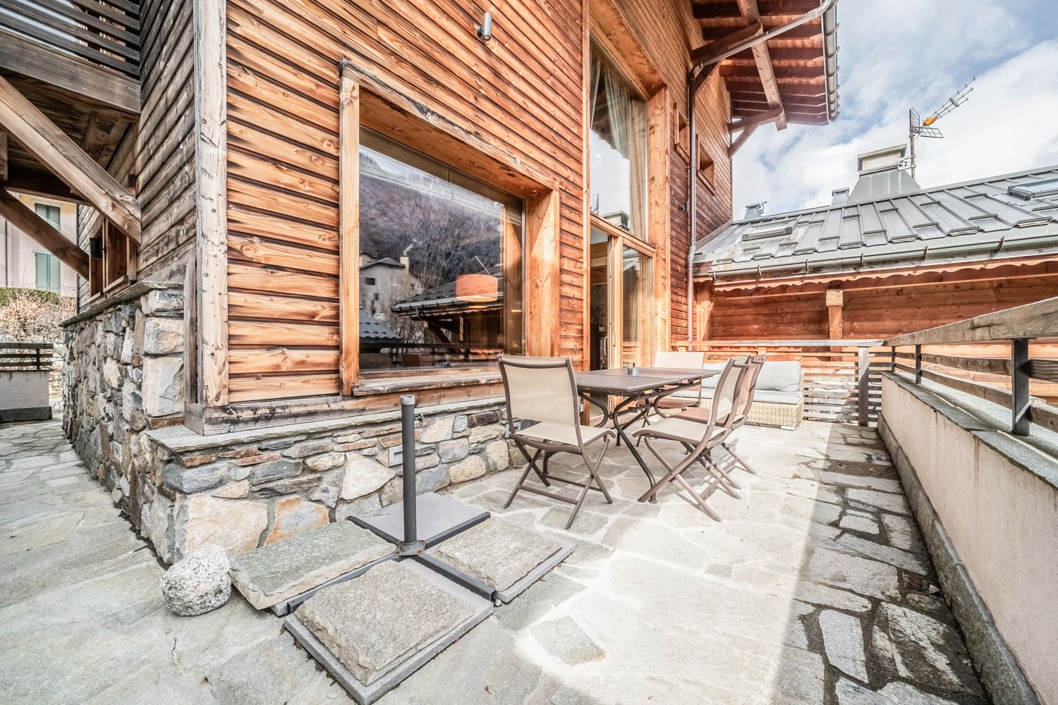 Chalet Annie, listing photograph 7