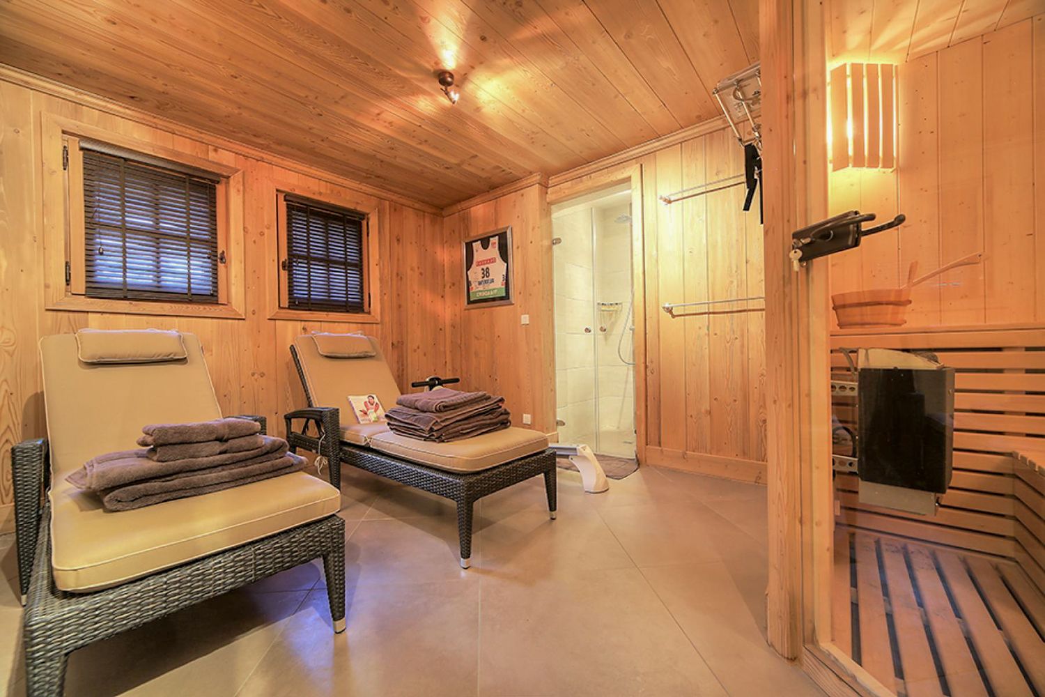 Chalet Arya, listing photograph 9