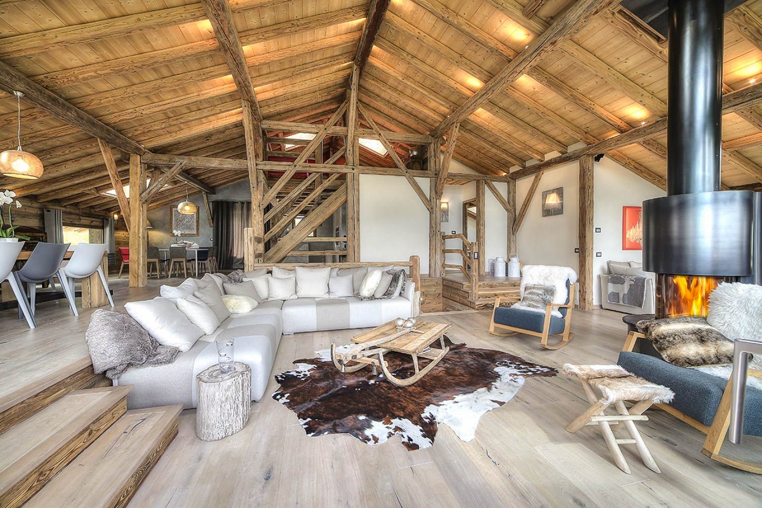 Chalet Blitzen, listing photograph 4