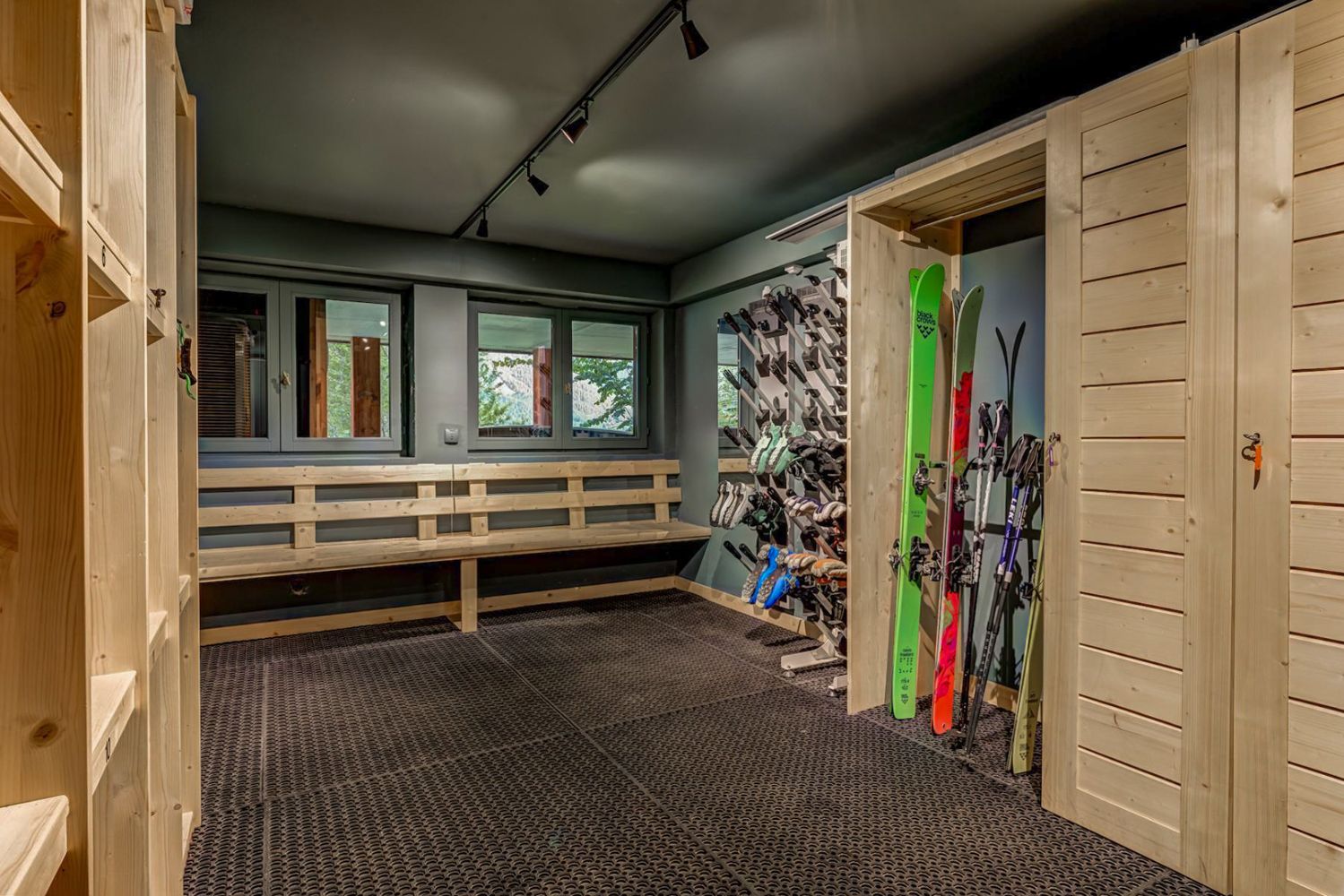 Chalet Solei, listing photograph 11