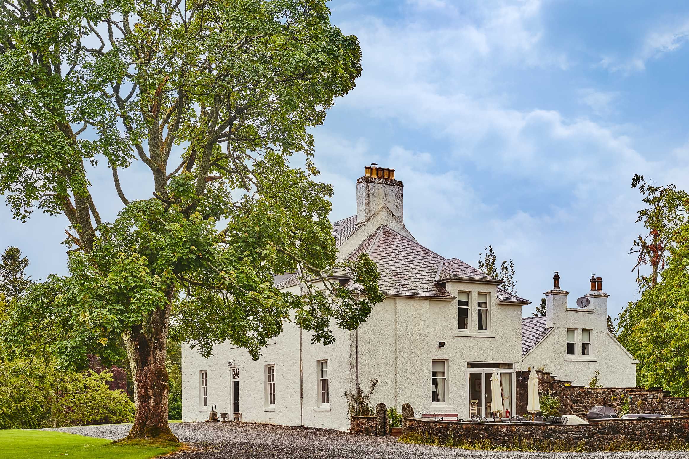 Lochside Hideaway
