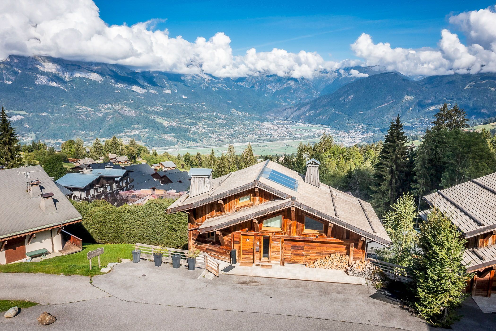 Chalet Montume, listing photograph 2