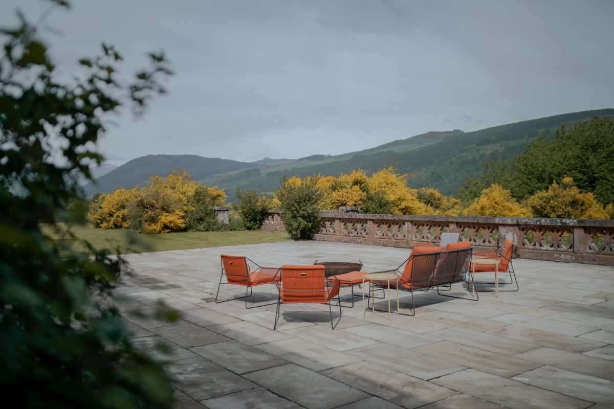 Hilltop Manor, listing photograph 8