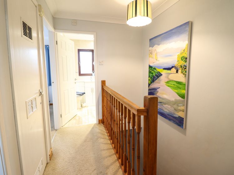 Sea-Prize View, listing photograph 12