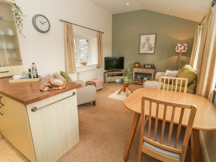 Apple Tree Cottage, listing photograph 9