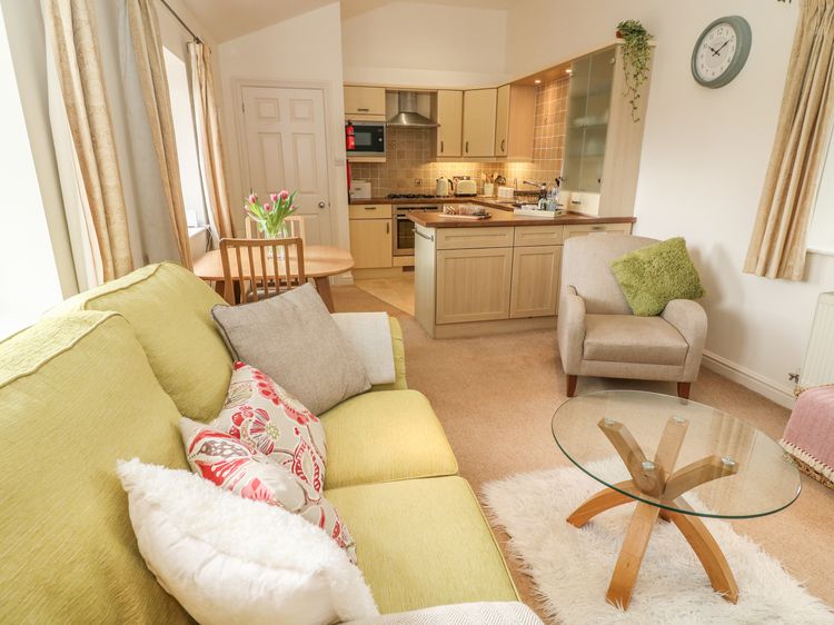 Apple Tree Cottage, listing photograph 6