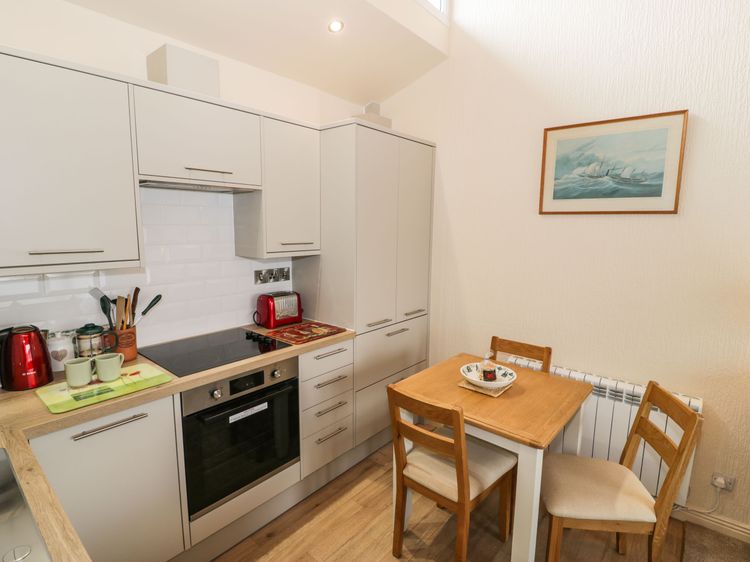 1 South Snowdon Wharf, listing photograph 12
