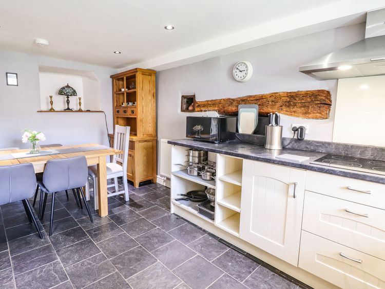 Cwm Yr Afon Mawr, listing photograph 12