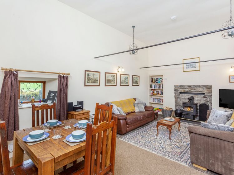 The Old Mill, listing photograph 4