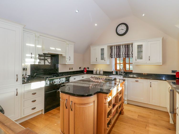 Bwthyn Carregwen, listing photograph 8