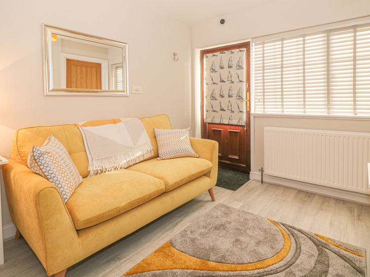 Holly Cottage, listing photograph 4