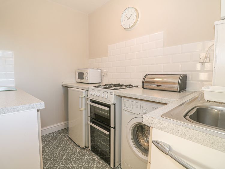Holly Cottage, listing photograph 6
