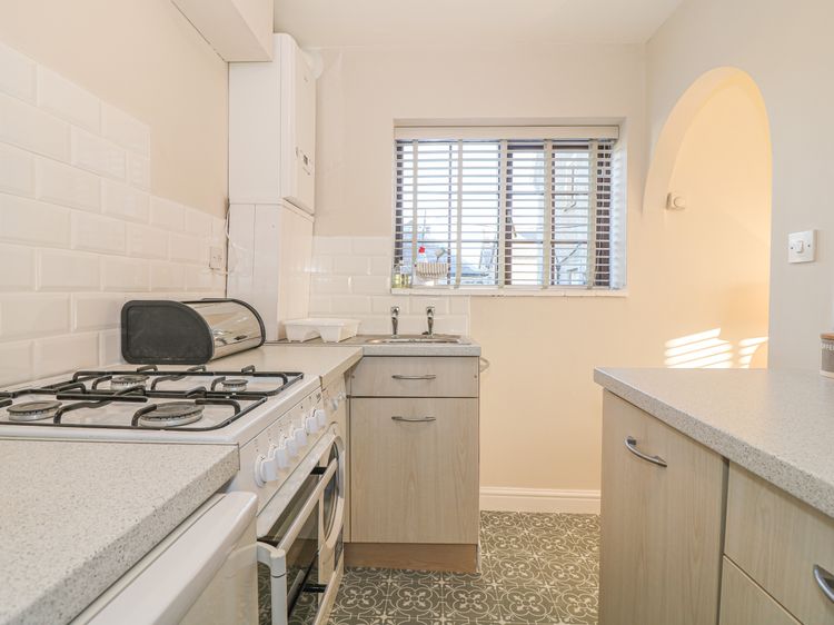 Holly Cottage, listing photograph 7