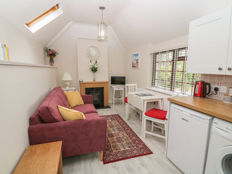 Fir Tree Cottage, listing photograph 3