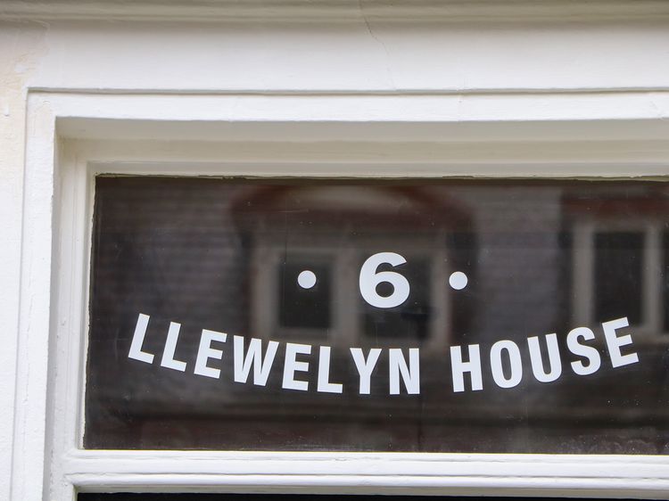 Llewelyn House, listing photograph 3