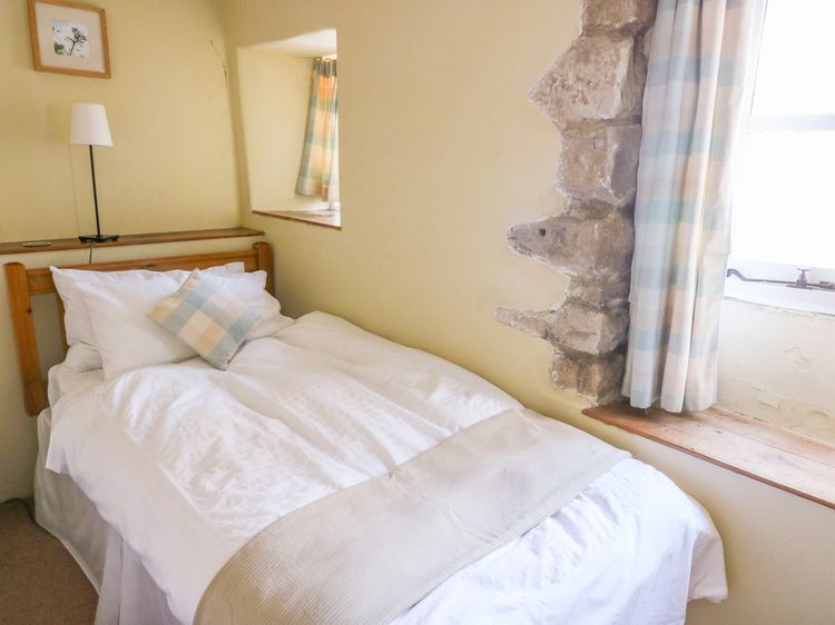 Rose Cottage, listing photograph 11