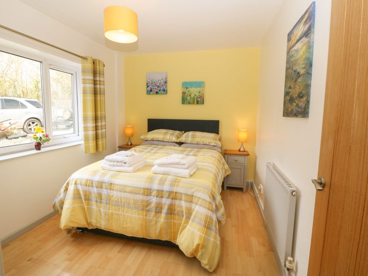 Plas Marchog Annexe, listing photograph 9