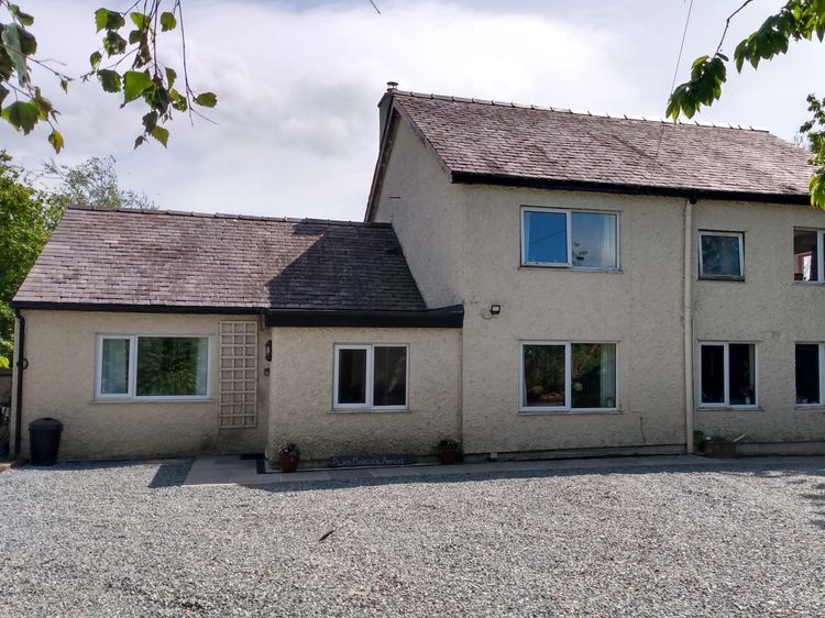 Plas Marchog Annexe, listing photograph 2