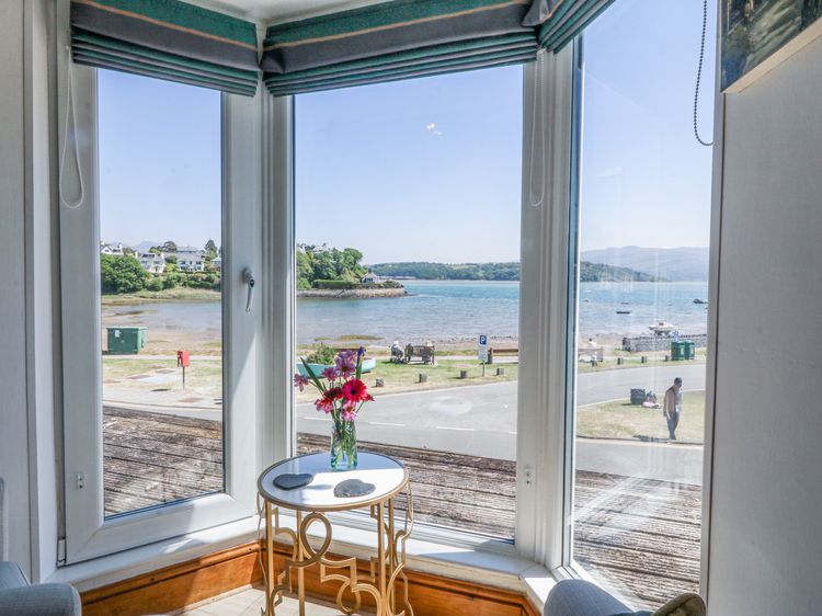 Bay View Apartment, listing photograph 6