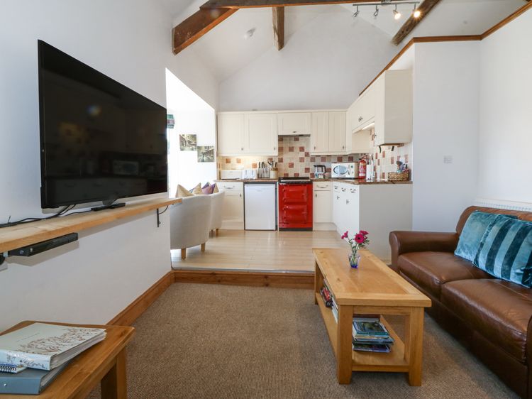 Bay View Apartment, listing photograph 8