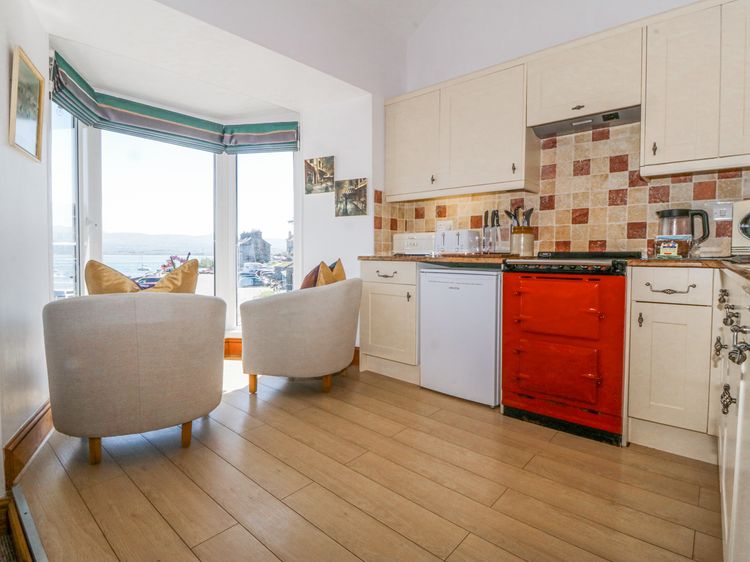 Bay View Apartment, listing photograph 10