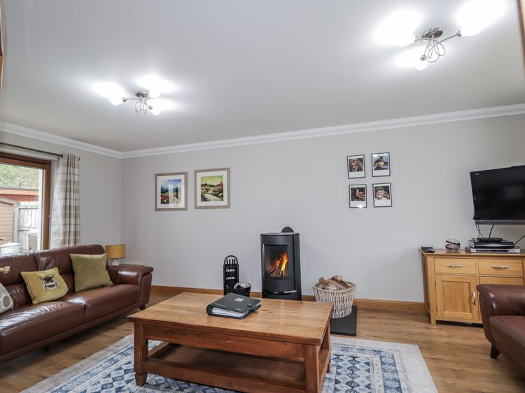 Burnside House, listing photograph 4