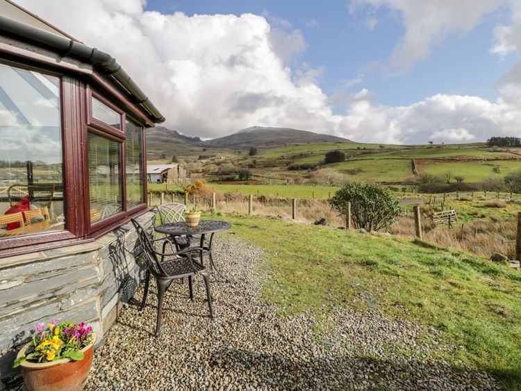 Melin Newydd, listing photograph 5