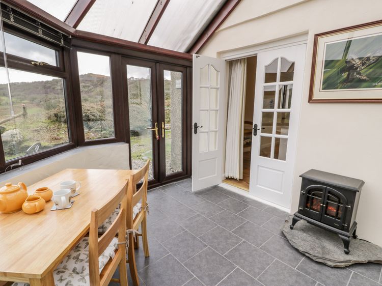 Melin Newydd, listing photograph 11
