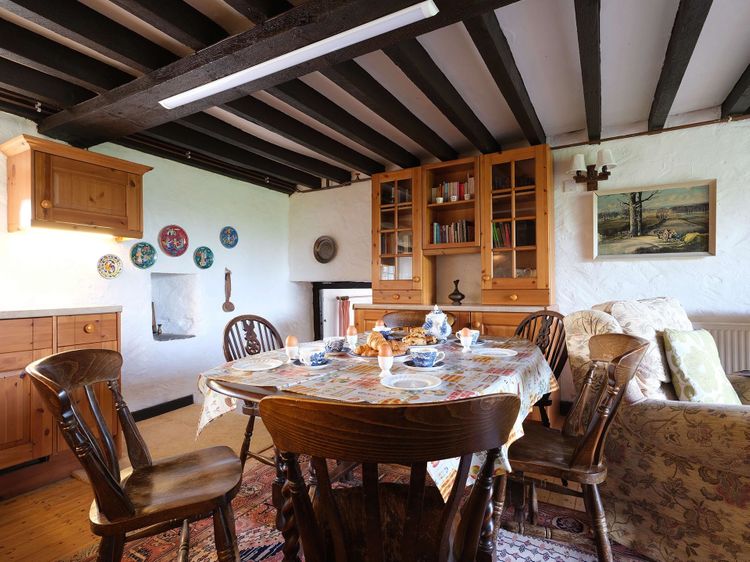 Foel Stable Cottage, listing photograph 4
