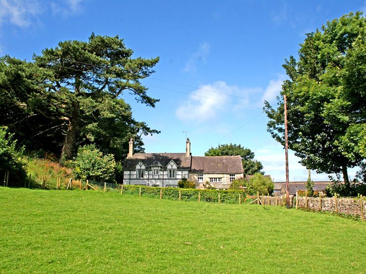 Foel Stable Cottage, listing photograph 9