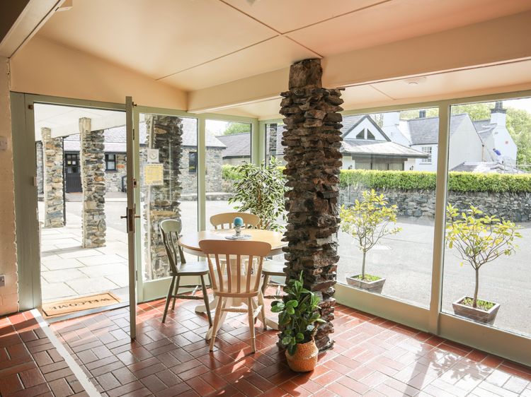 Bryn Eira Stables, listing photograph 4