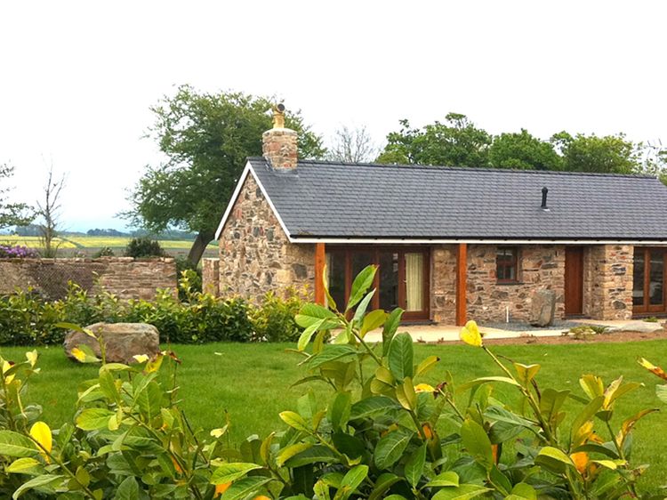 Clynnog Cottage, listing photograph 2
