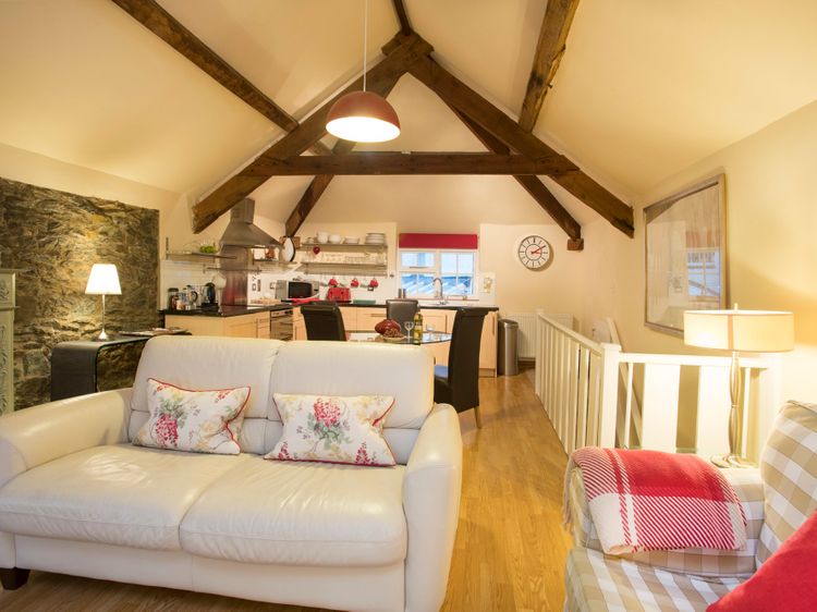 The Coach House - Beaumaris, listing photograph 4