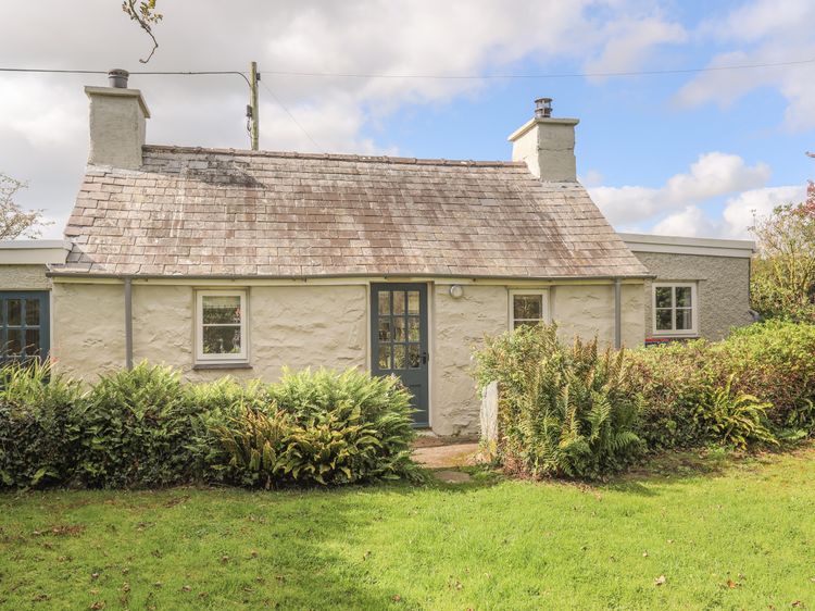 Ffrwd Cottage, listing photograph 2