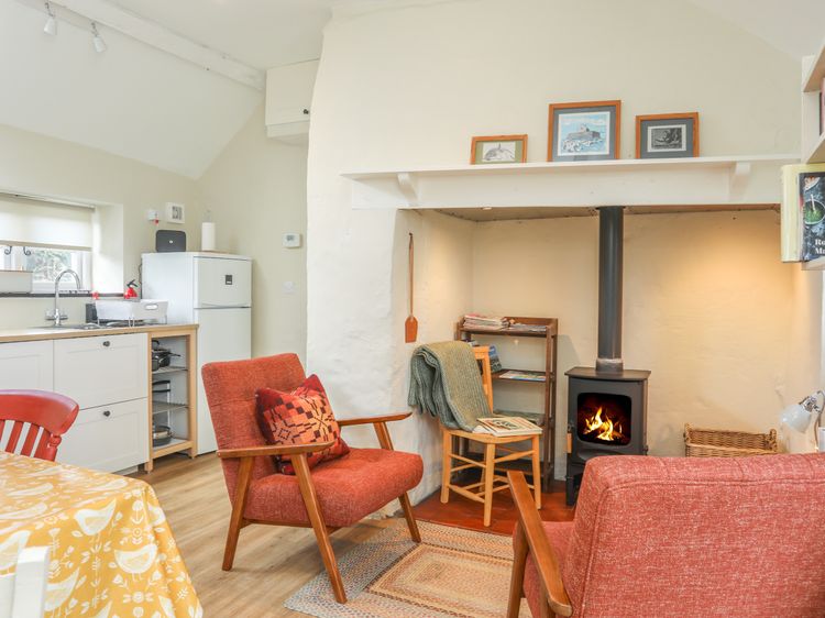 Ffrwd Cottage, listing photograph 5
