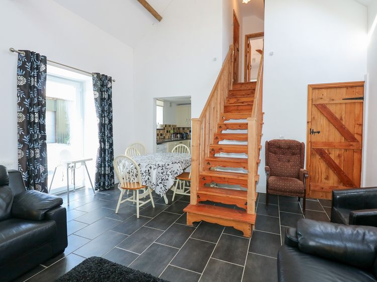 Hendre, listing photograph 12