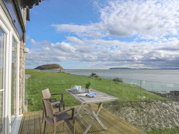 The Old Lifeboat House, listing photograph 4