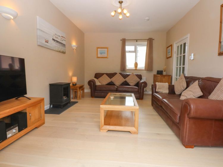 Menai Cottage, listing photograph 6