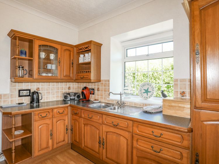 Mermaid Cottage, listing photograph 9